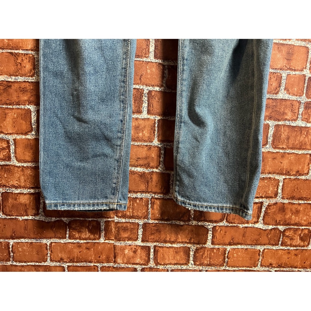 AE Ripped Mom Jean 👖 - Picture 6 of 13